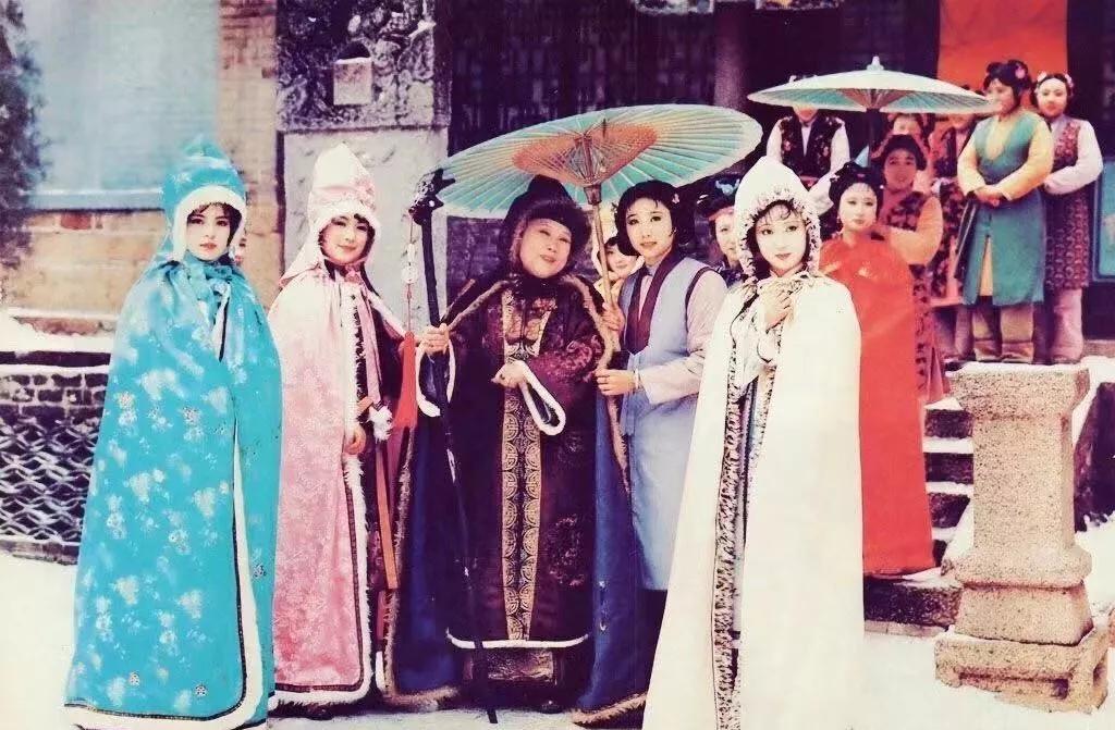 为什么说87版红楼梦是一代经典,为什么87版的红楼梦难以被超越