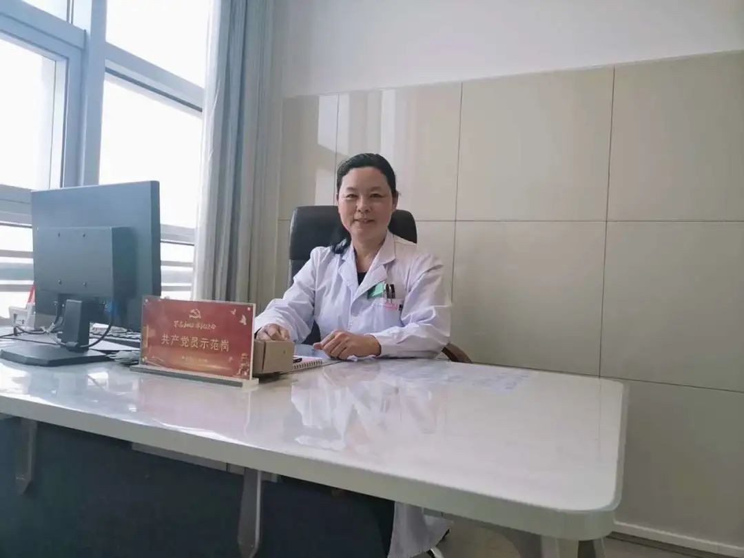 南阳医专一附院妇科主任王学玲,医专一附院妇科王学玲