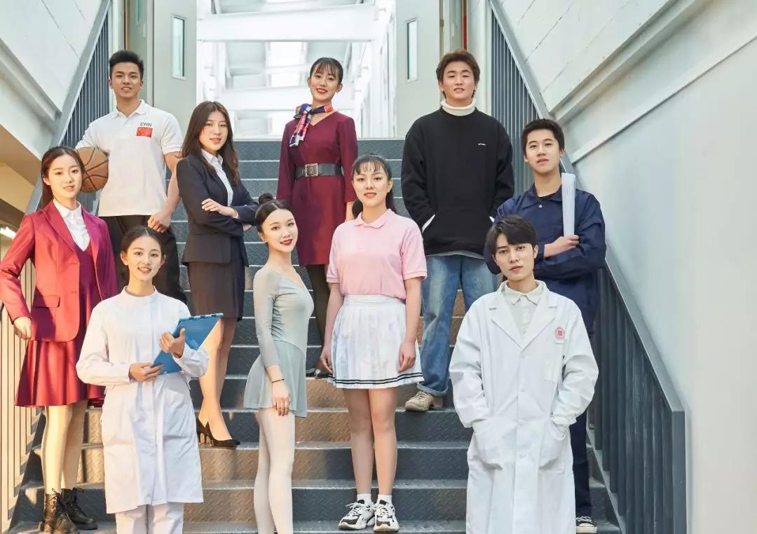 四川旅游管理比较好的民办大学,四川省一级示范普通高中