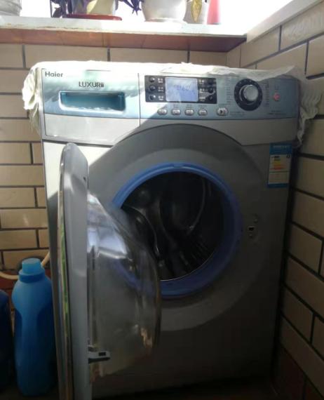 宝宝身上起小红点怎么处理,宝宝身上有小红点是怎么了还痒