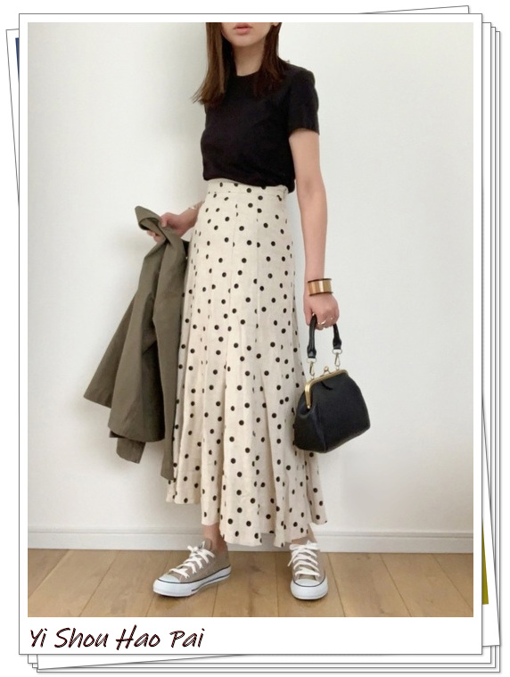 优衣库的宽松t恤叠穿,优衣库的简约穿搭