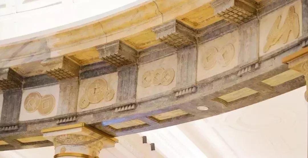 星巴克百年建筑,星巴克翻新