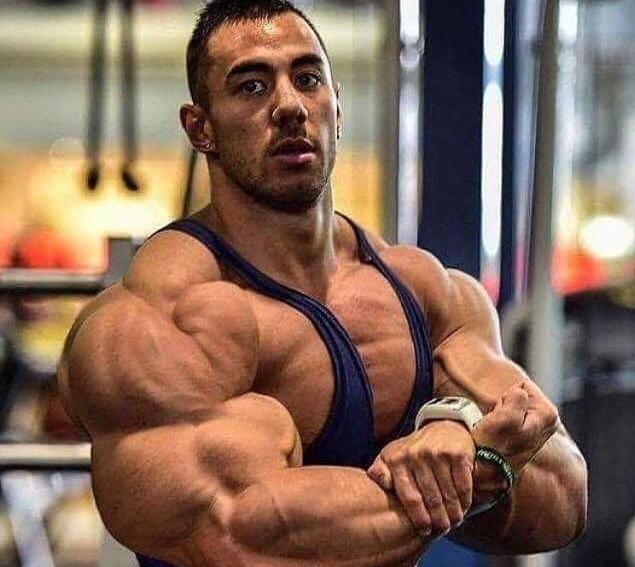 简单有效的哑铃锻炼方法,适合新手的哑铃的正确锻炼方法