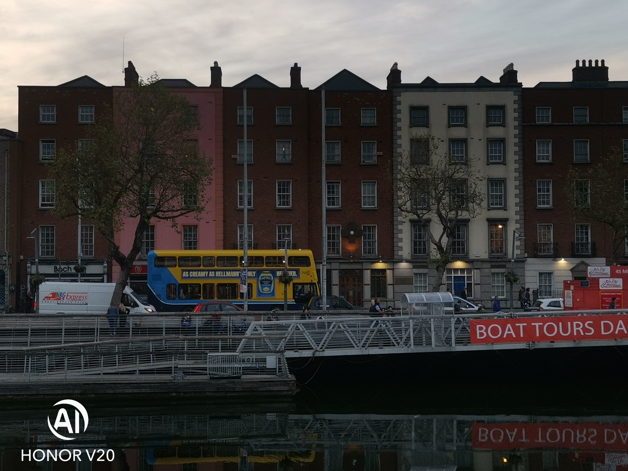 强劲配置性价比之选荣耀v20,荣耀v20在2022年还值得入手吗