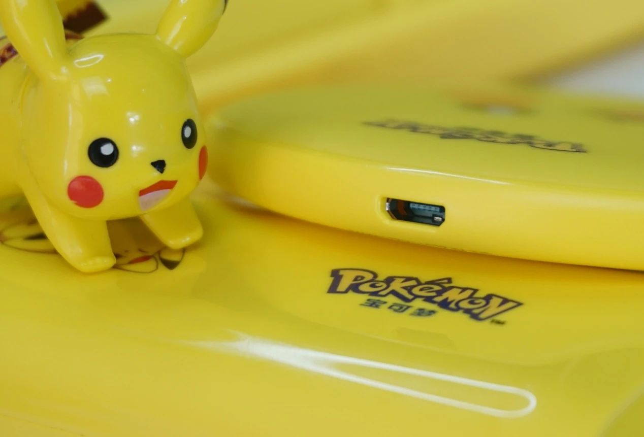 anker宝可梦充电器,anker18w小巧款充电宝测评