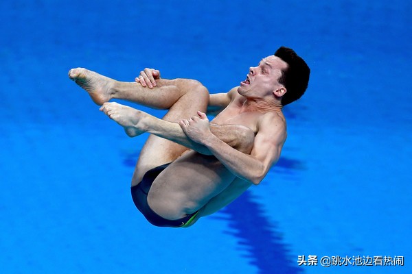 寰峰浗璺虫按闃熷憳瑙嗛,寰峰浗璺虫按鑰佸皢閾滅墝