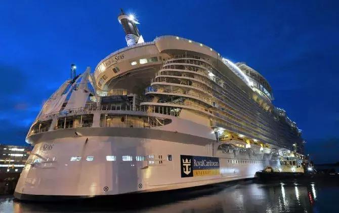 世界顶级豪华游轮合集,世界上7个不可思议的豪华游轮