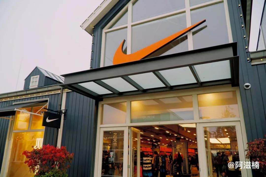 荷兰奥特莱斯折扣店,荷兰奥特莱斯打折