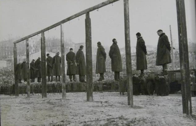 二战纳粹集中营女魔头,二战被俘虏德军老照片