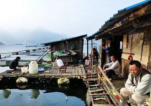 为什么那么多人热衷于钓鱼,筏钓的优势与缺点