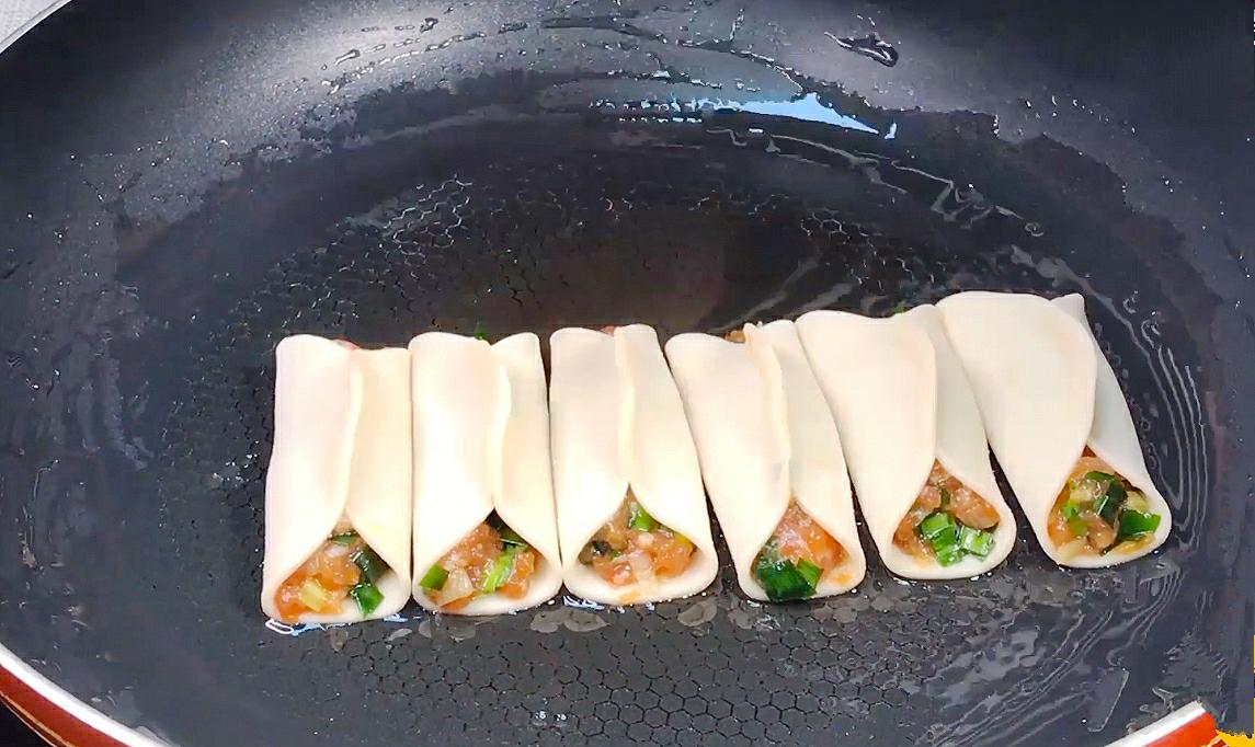 锅贴面糊用淀粉还是面粉,做锅贴怎么调水淀粉