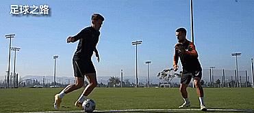 各个球星的招牌转身过人技巧,最经典简单虚晃过人动作