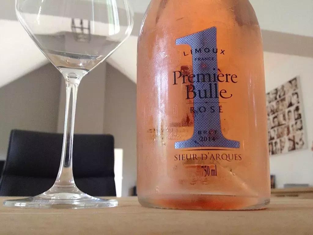 喝起泡酒真的好喝吗,喝起泡酒