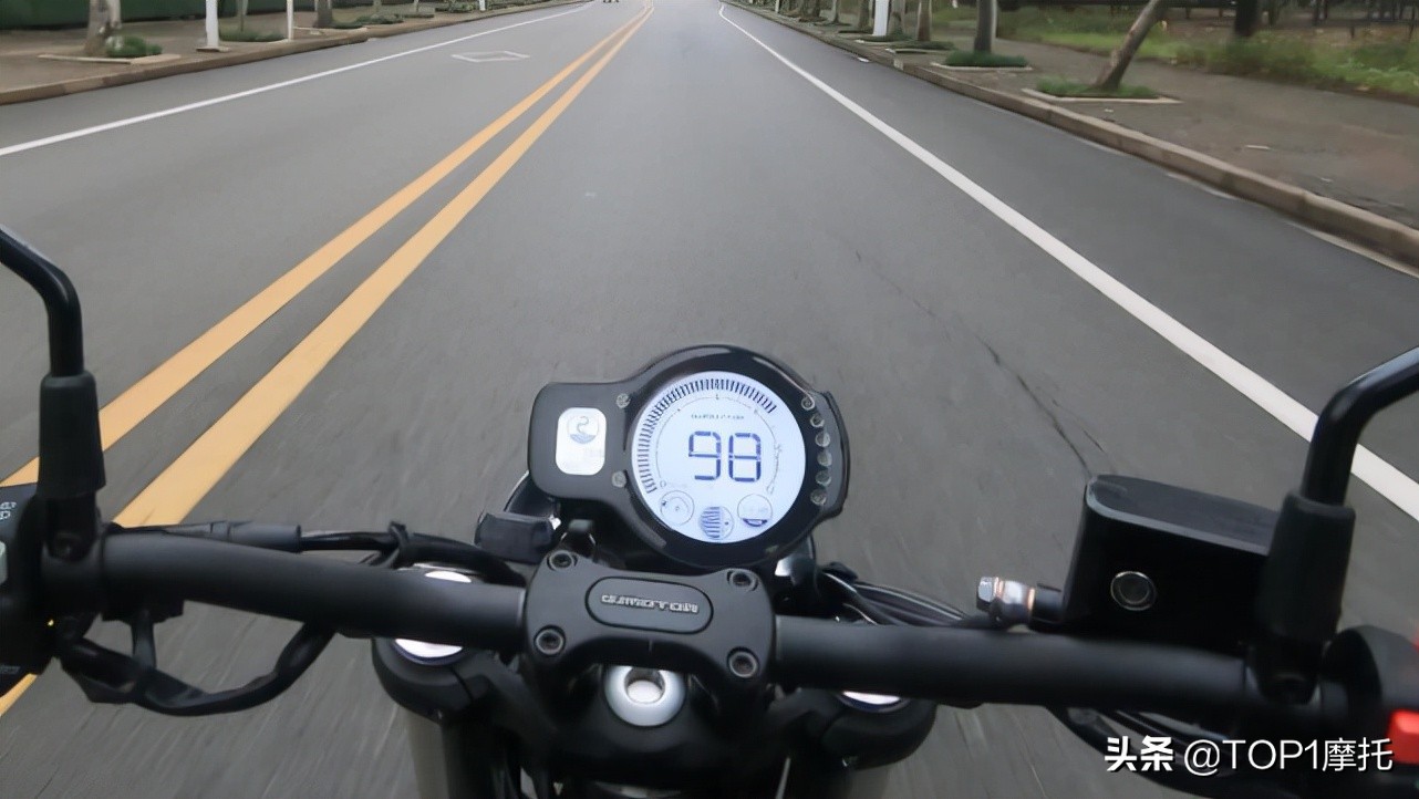 qjmotor逸550性能测评,qjmotor逸550复古摩托评测