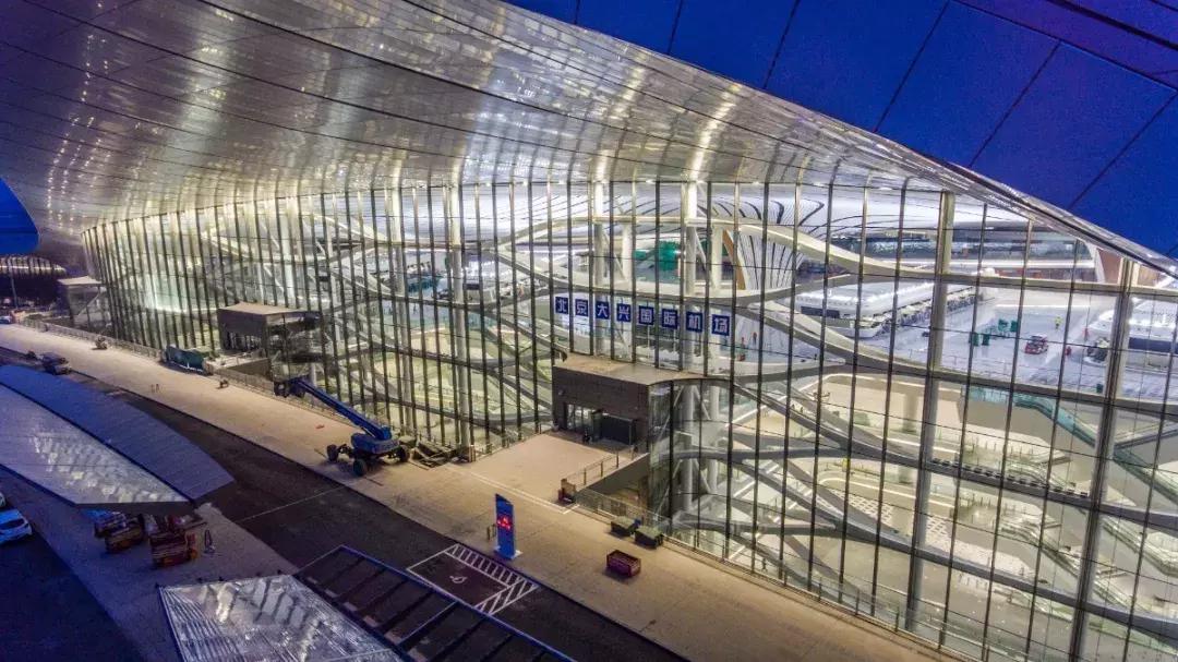狂砸800亿的北京大兴机场终于完美面世,厉害了,我的国