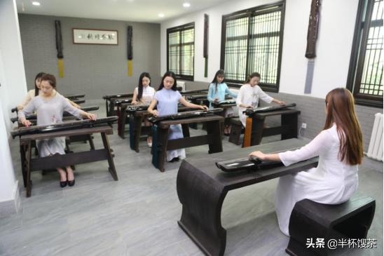 西安外事学院校园风光,西安外事学院学习氛围怎么样