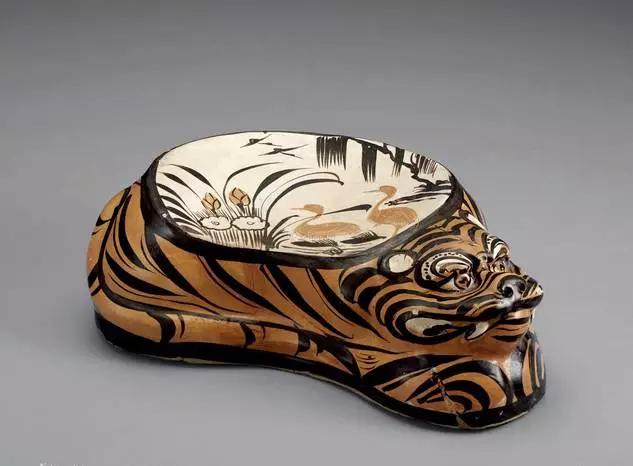 古代人为什么睡那么硬的瓷枕,古人睡觉真的都用瓷枕吗