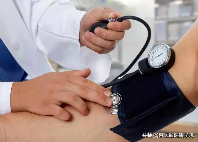 医生如何测定血压,血压一天什么时候量血压比较准确
