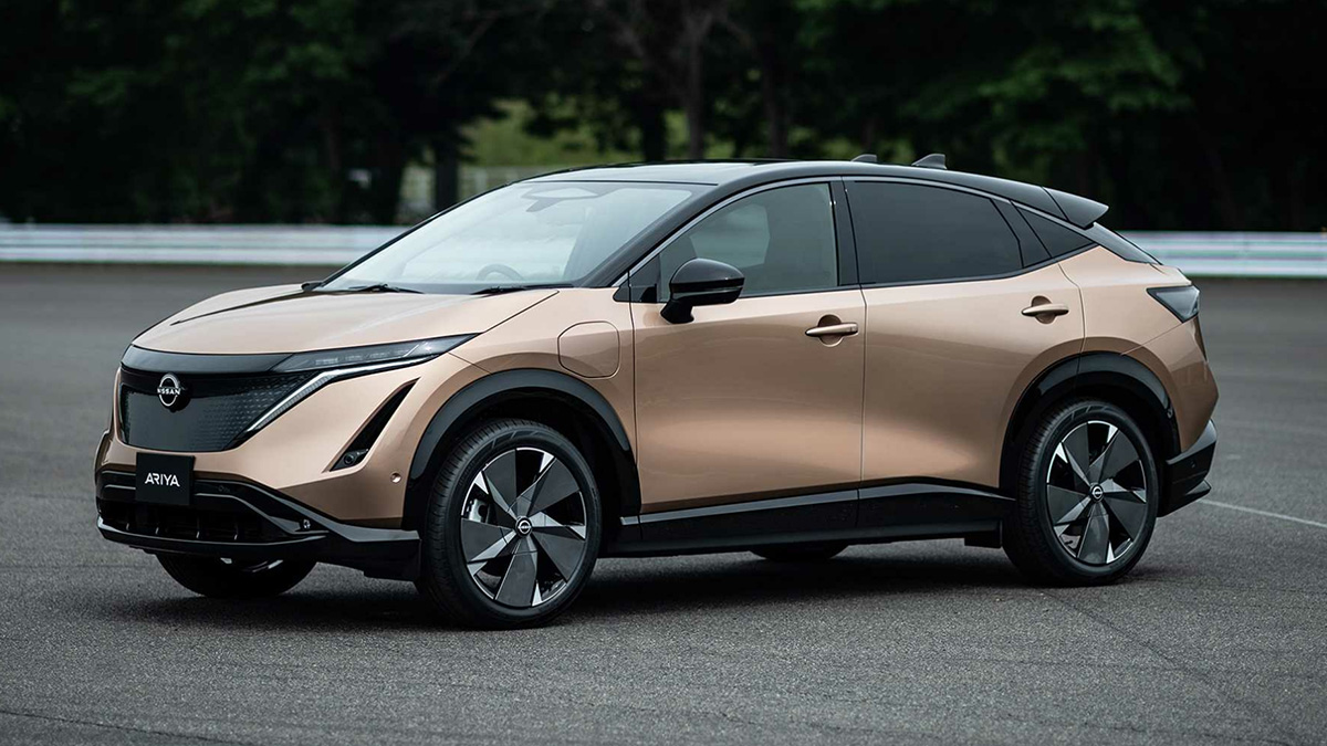 一脚踢特斯拉,特斯拉pk保时捷