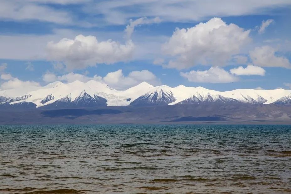 哈拉湖秘境,哈拉湖无人区游玩攻略