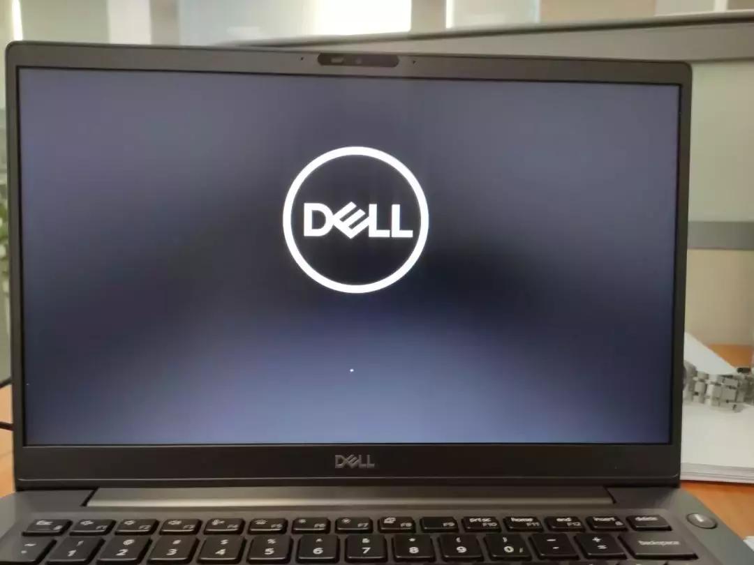 win10系统c盘有个黄色三角感叹号,win10盘符出现感叹号和锁