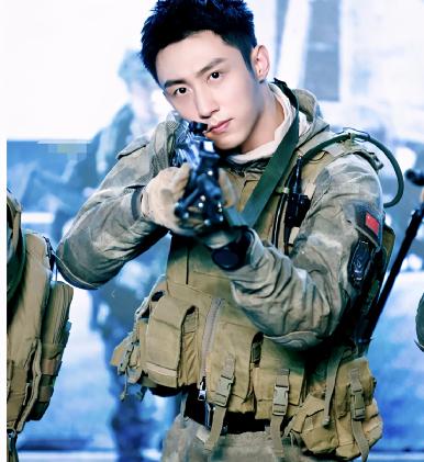 夏平将军亲自改名的红海行动，凭啥逆袭战狼，成为中国军人的代表