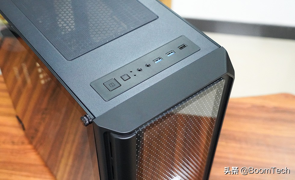 颜控玩家新选择安钛克NX1000机箱体验