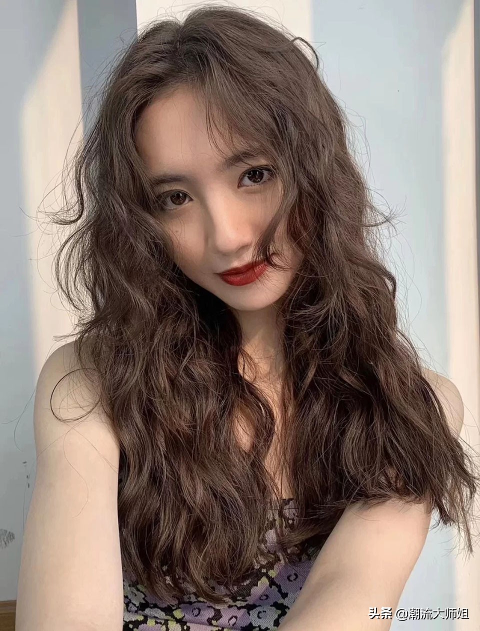 不要再披头散发了完整版,女生披头发会觉得自己好看点吗