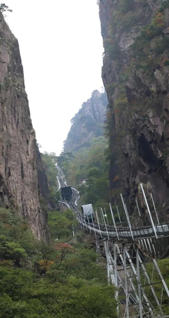 涓嶅埌闀垮煄闈炲ソ姹変笉鐧讳笢灞辨尯閬楁喚,涓嶅埌闀垮煄闈炲ソ姹変笉鐧绘嘲灞辨槸閬楁喚