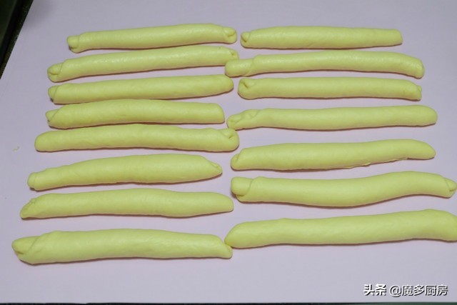 面包不炸不烤怎么做,早餐面包不用油怎么做