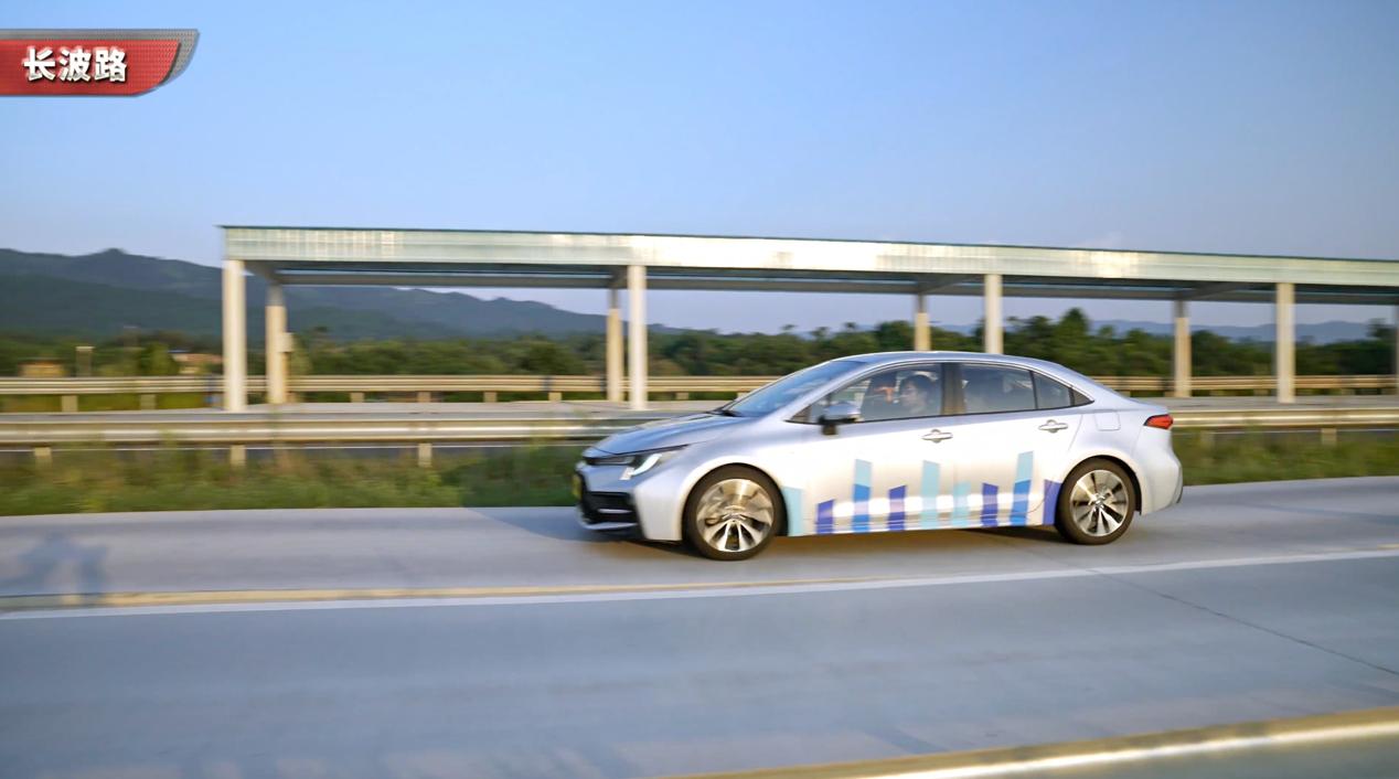 丰田雷凌双擎耐用度视频,丰田雷凌开不坏的车