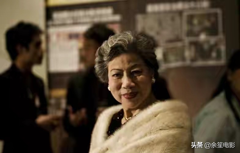 裘千尺罗兰图片,吐枣核的裘千尺扮演者罗兰