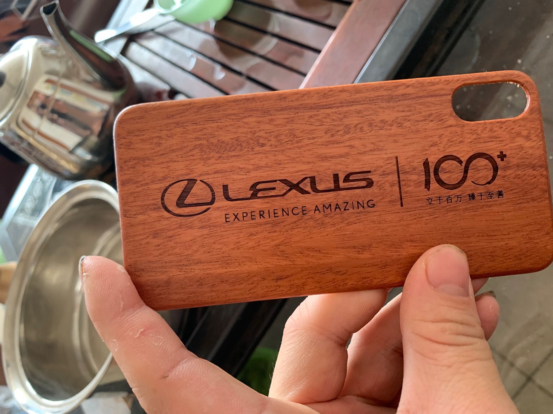 哪种手机壳材质手感好,怎么选择手机壳合适