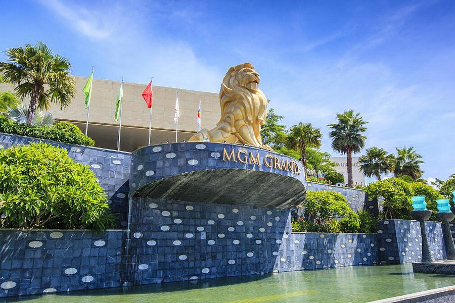 三亚酒店推荐最全攻略一览,三亚离市区近的酒店推荐