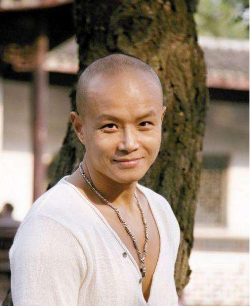 乐嘉是金牌情感导师吗,乐嘉情感专访视频