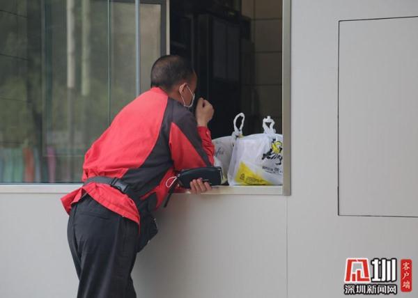 深圳奶茶店开业4万人排队,深圳地铁口商场开奶茶店