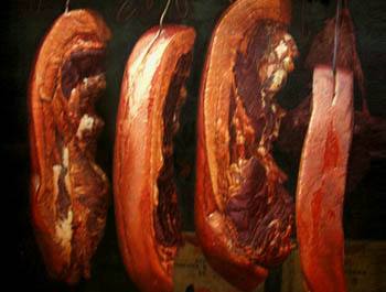 腊肉如何区分是否发霉了,腊肉的处理方法