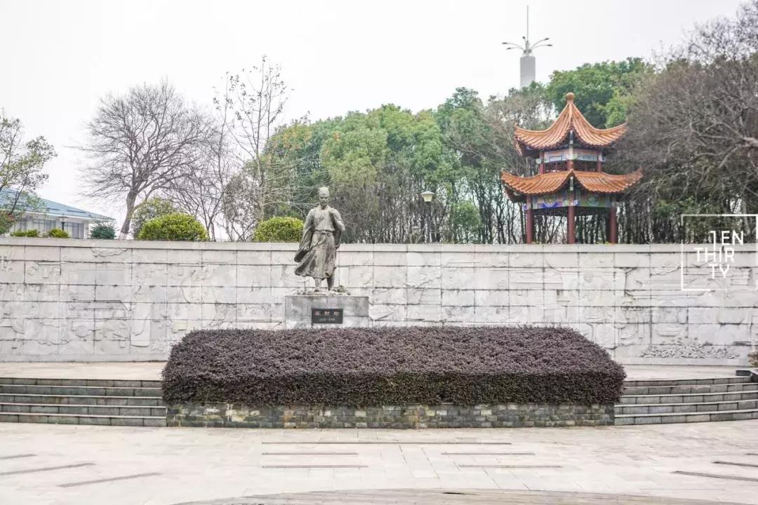 这样的青春，混迹过黄家湖大学城的人都会懂