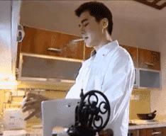 老了和年轻时不一样的男明星,早过了30岁却满满少年感的男明星