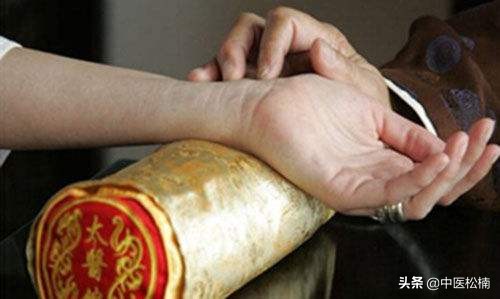 中医斑秃的主要病因是什么,斑秃中医辨证