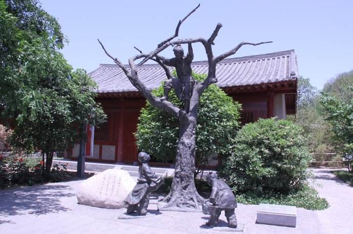 杜甫的诗最经典的十首讲解,杜甫的诗圣是怎么来的