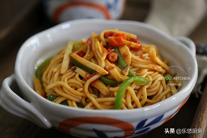 12种面条做法，简单方便，下班回家做一碗，吃完收拾都很省事