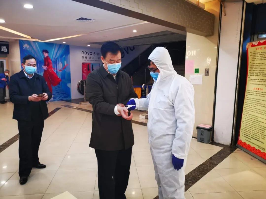 进市场、看公交、乘地铁、访药店、到小区,刘奇书记在南昌暗访