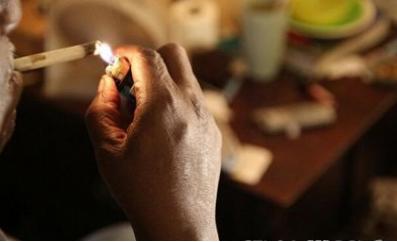 常见的吸毒方法吸毒的工具