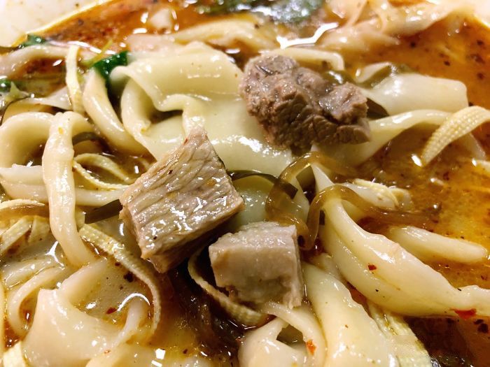 河南郑州正宗烩面在哪个位置,安阳郑州四厂烩面哪一家好吃