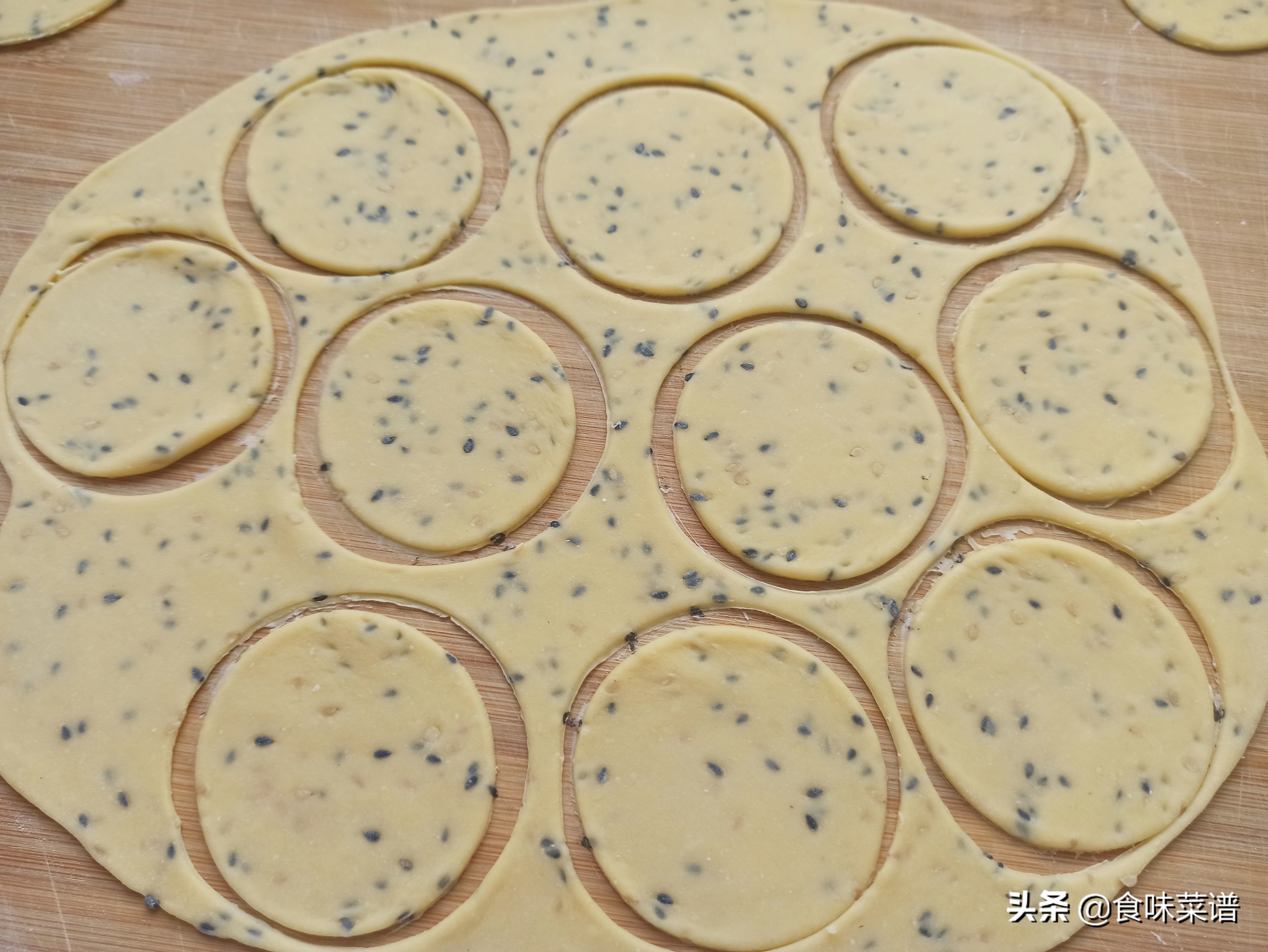 夹心酥脆饼干自制家庭版,超市1块5的饼干