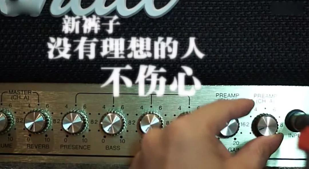 “高中3年,爸爸定期带我检查处女膜”:我的一生,毁于懂事