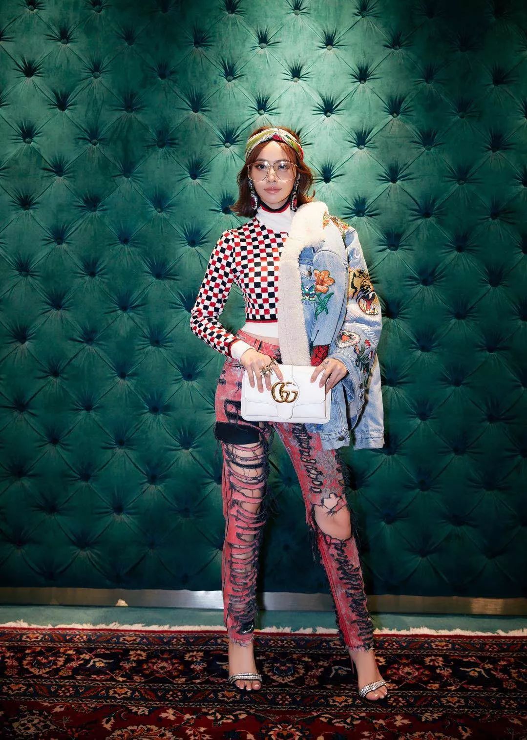 当代女生包包一般多少钱,女子买名牌包完整版