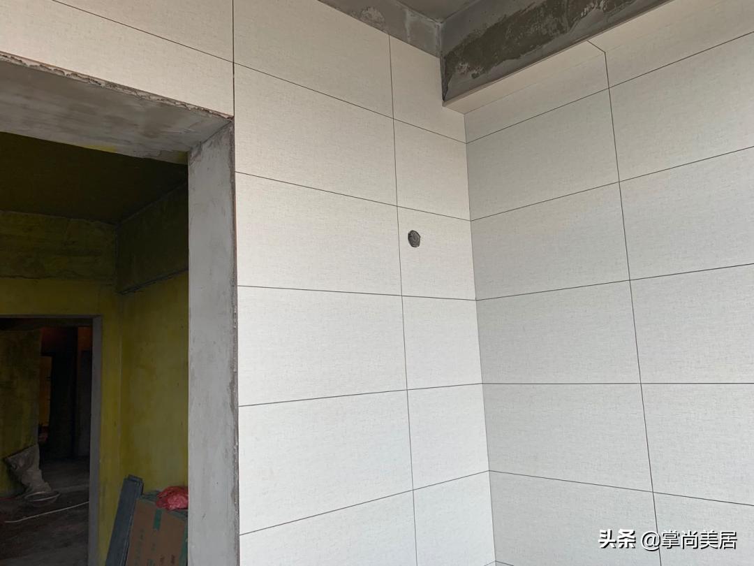 墙砖空鼓掉了用免钉胶能粘吗,墙砖贴了半年掉了是什么原因