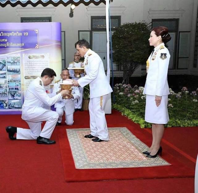 泰国王室苏提达和军方的关系,泰国王后苏提达私人照片